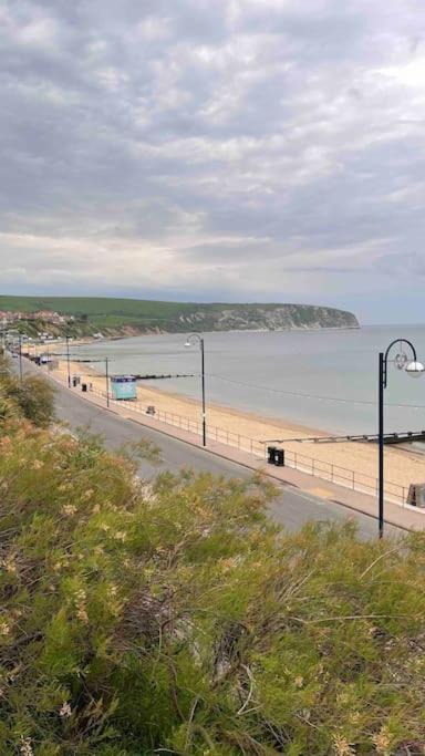 Swanage Bay Coastal Apartment Exteriör bild